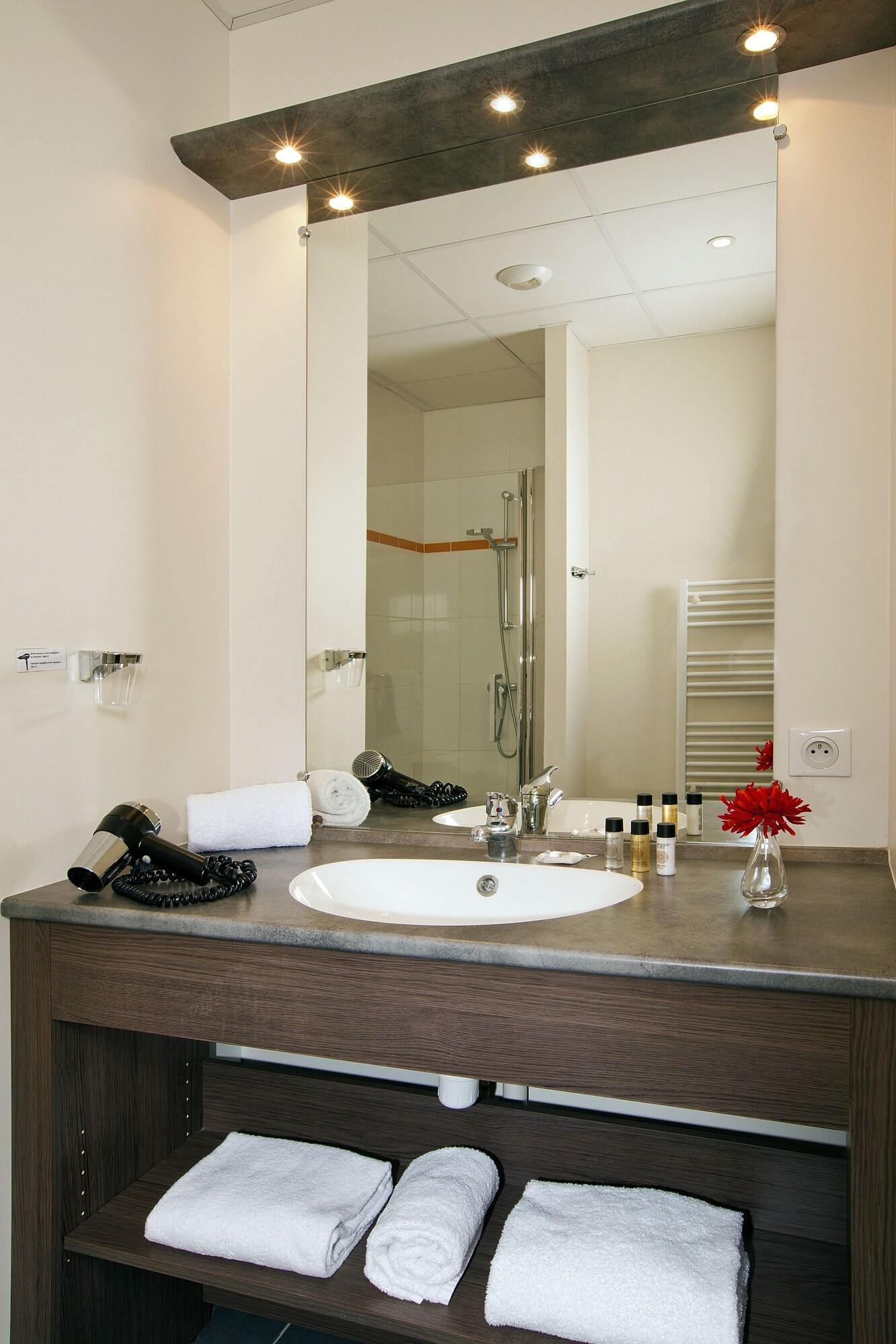 Residhome Reims Centre Ngoại thất bức ảnh